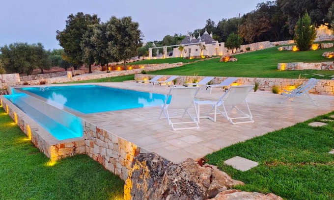 Cisternino House | Borgo Petra - with heated pool