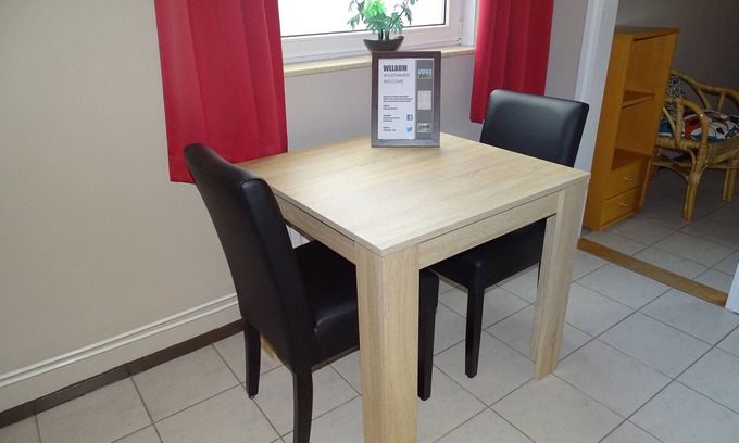 Oostkapelle Apartment | Boszicht 5 aan de Kust luxury apartment 2 people. Beach 800 mtr