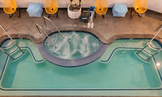 Venice Hotel | Boulevard City View King Bed at The Kinney Venice Beach!