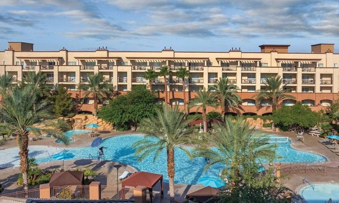 Enterprise Resort | Boulevard Resort 3bdr