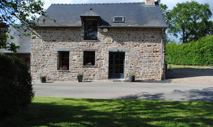 Bourg-des-Comptes House | Bourg Des Comptes: cottage cellar
