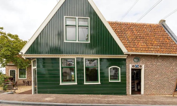 Municipality of Zaanstad Hotel | Boutique Hotel Jongwijs Westzaan