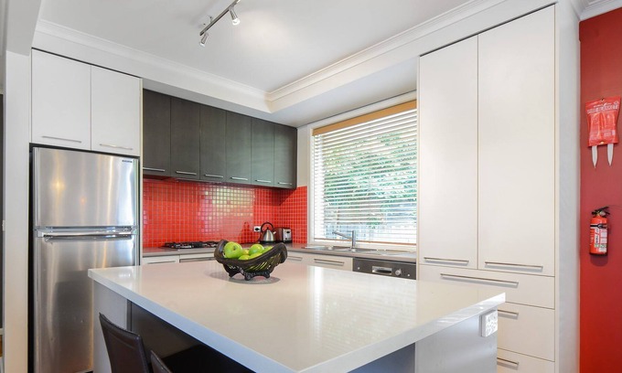 Sandringham House | BOUTIQUE STAYS - Sandy Breeze 3