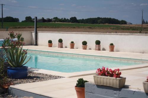 Savignac-sur-Leyze Apartment | Bouye Gite Accommodation