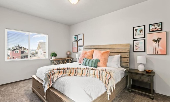 South Perry District Apartment | Brand New 2 Bed 2 Bath Near Perry District and DT