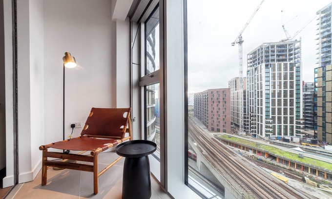 Battersea Apartment | Brand New 2BDR 2BTR apt, BPS Shop Mall