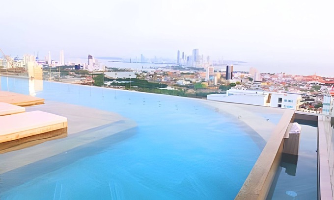 El Cabrero House | "Brand New, 3blocks from Walled C, Stunning Views"