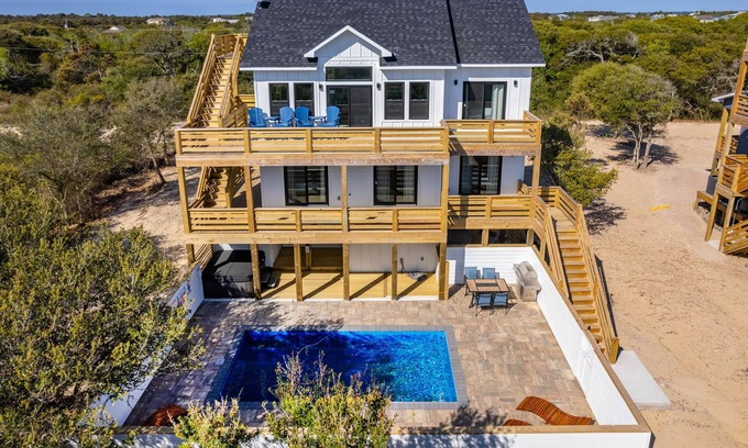 Carova Beach House | Brand New 4 Bedroom Home w/Pool, Hot Tub, Close to Beach, Wild Horses​, Views