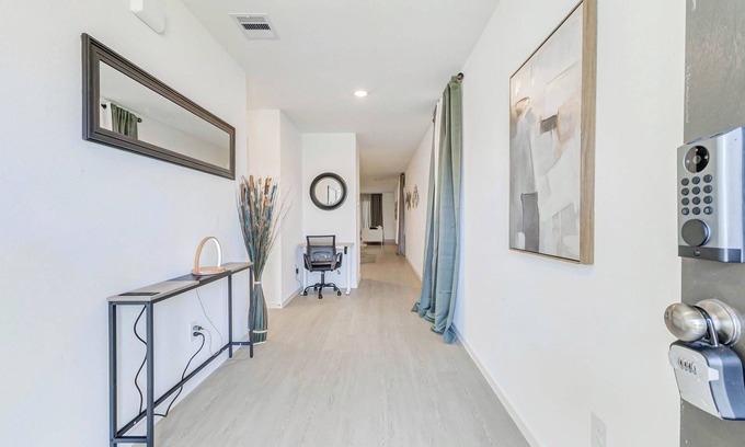 New Caney House | Brand New 4BR house in delightful New Caney near BUSH International Airport