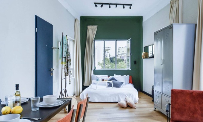 Florentin Apartment | Brand New Bauhaus Living with Balcony and a Roof Top 22