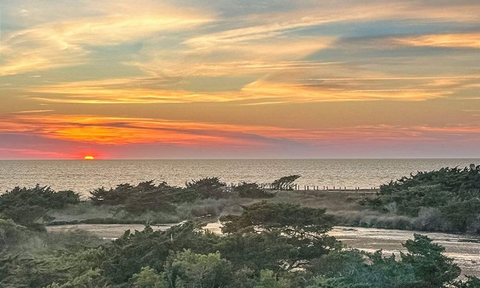 Avon House | Brand new Hatteras Island home with amazing sound views and an elevator!