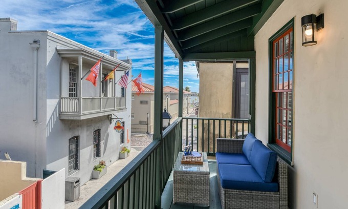 St. Augustine Historic District Apartment | Brand New Remodel, Epicenter of Historic Downtown, Balcony with Water View, Walk Everywhere, Parking