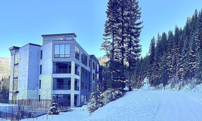 Winter Park Condo | Brand New Ski In/Ski Out studio condo at base of Winter Park