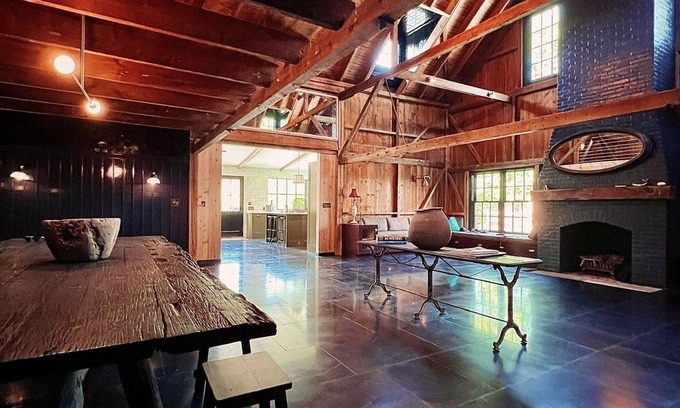Barnes Landing House | Brand NEW Spacious 6-bedroom house in peaceful Amagansett just Steps From Water