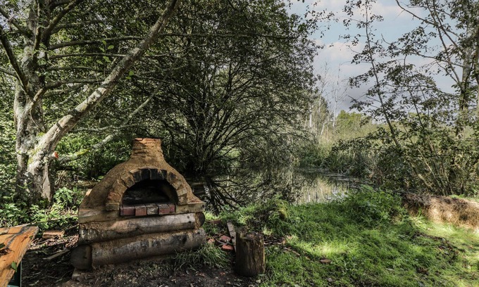 Malmesbury Cottage | Brandeers Long Barn