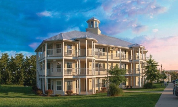 Branson Apartment | BRANSON ATTRACTIONS - 2BD/2BA - FULL KITCHEN