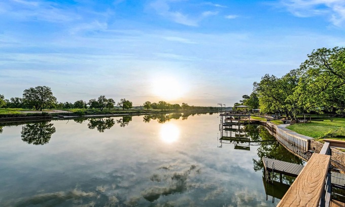 Dennis House | Brazos Sugar Shack