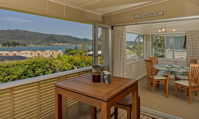 Tairua Cottage | Breakaway - Tairua Bach