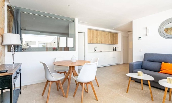 Cala Vadella Villa | Breathtaking Ibiza Apartment | Apartment Nacht | 1 Bedroom Suite | Private.