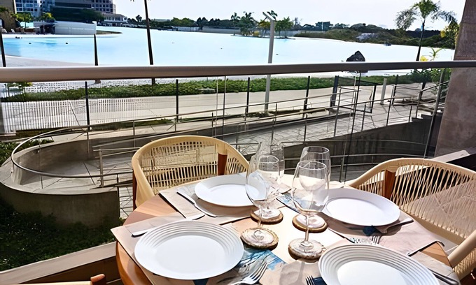 Zona Norte Apartment | Breathtaking view and king bed in Baia Kristal