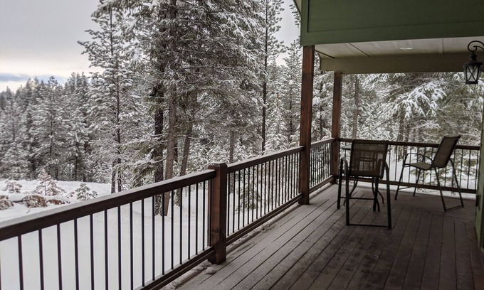 New Meadows House | Breathtaking Lodge in New Meadows w/Amazing Views!