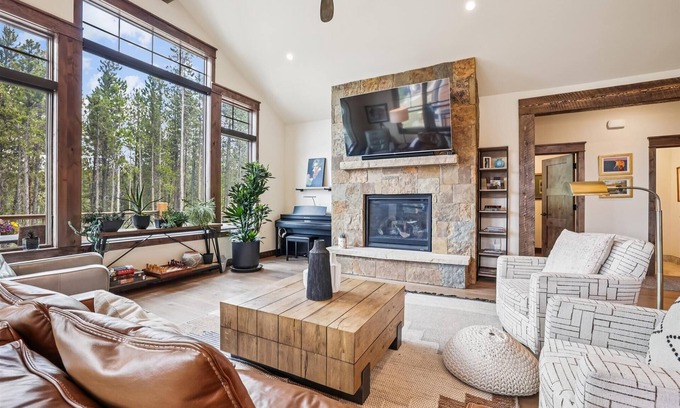 Baldy Mountain House | Breck Mountain Getaway: Spacious 4BR home in Breckenridge with stunning mountain views.