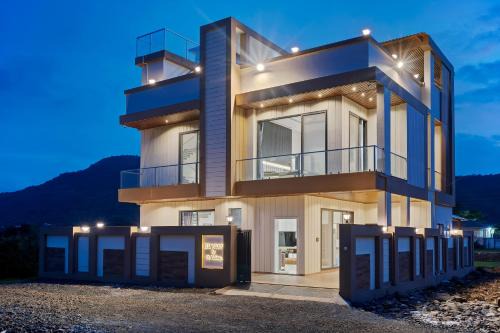 Khattalwada Villa | Breeze 4BHK villa by Pine Stays in Lonavala