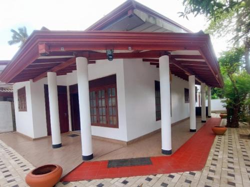 Matara House | Breeze Blows- Solitude Holiday Home