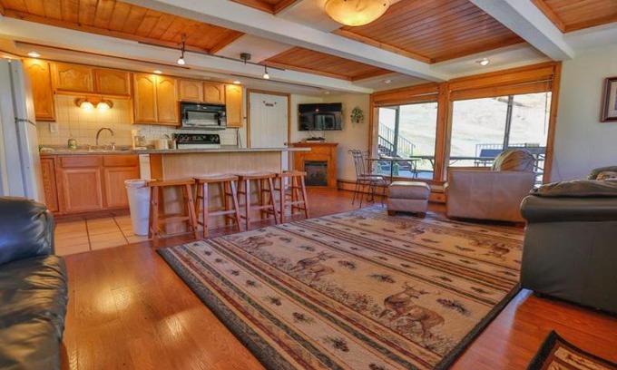 Glenwood Springs Apartment | Brettelberg Slopeside Condos F9