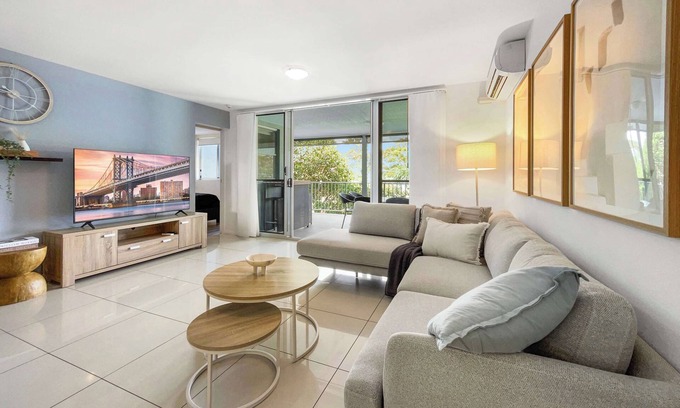 Bongaree Apartment | Bribie Sunset Vistas- Mtrs to Pumicestone Passage