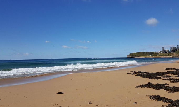 Coledale House | Brickyard Point House, a modest beachside home.
