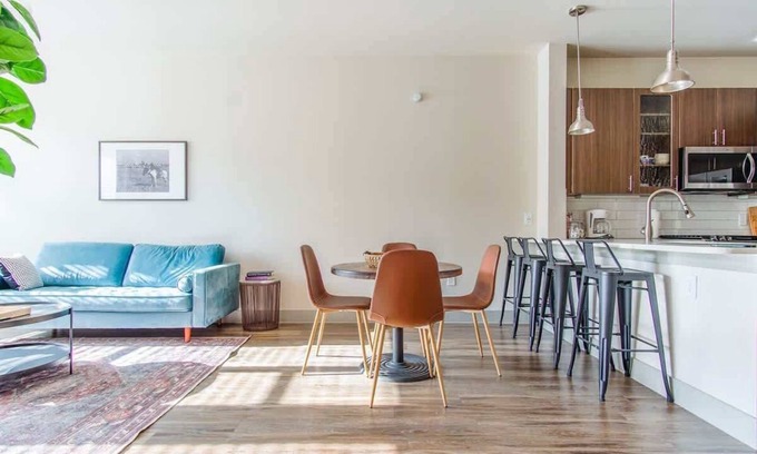 Richardson Apartment | Bright 1BR Suite | Pool, Parking + Gym J