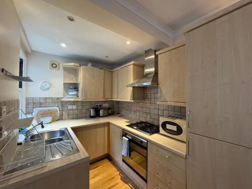 Westminster Apartment | Bright 2 Bedroom Flat in Central London
