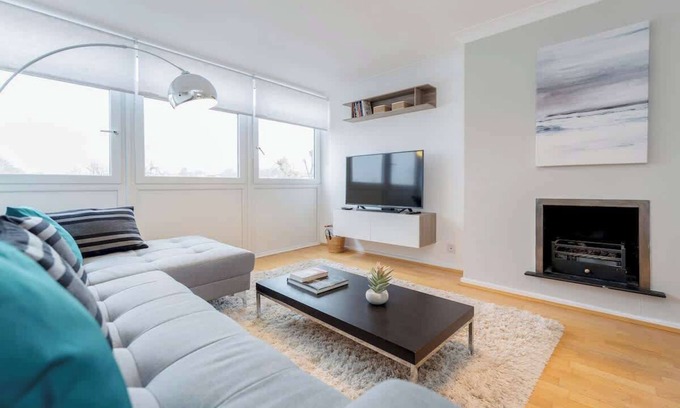 Holland Park Apartment | Bright 2bed flat in Holland Park-Notting Hill