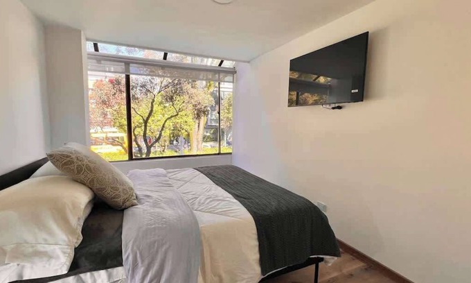 Chico Reservado Apartment | Bright 2BR in Parque de la 93