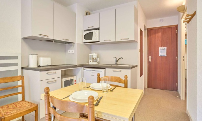 Barbotan-les-Thermes Apartment | Bright and quiet studio with Wifi, pets allowed