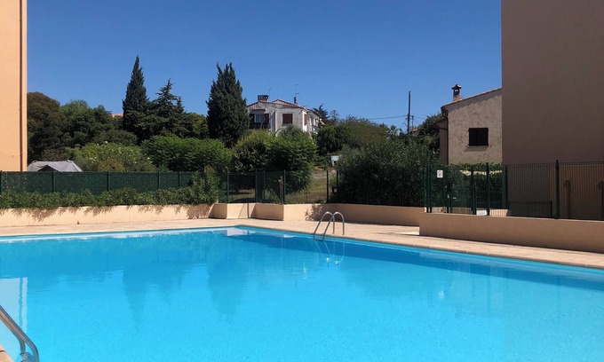 Saint-Laurent-du-Var Apartment | Bright apartment with pool - Near beach & airport