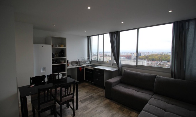 Quartier de la Maison-Blanche Apartment | BRIGHT APARTMENT WITH SUPERB VIEW