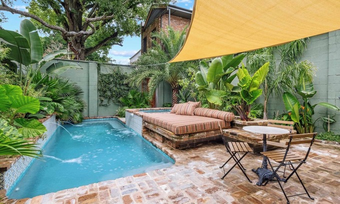 Faubourg Lafayette House | Bright Bohemian House w Heated Pool/Hot Tub