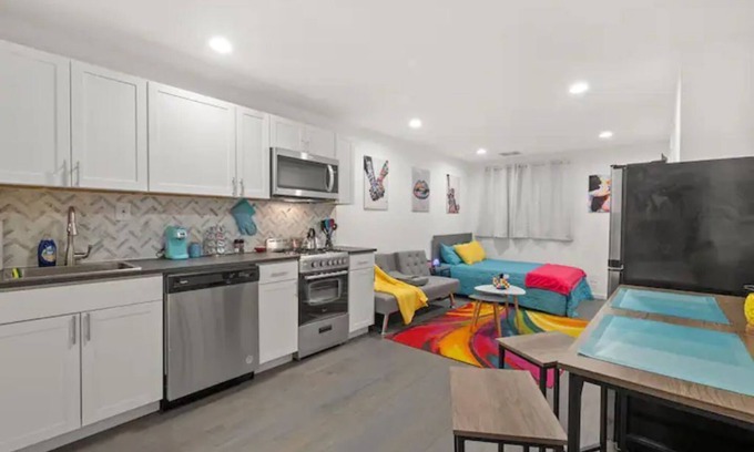Hoboken Apartment | Bright & Cozy Studio Near PATH!