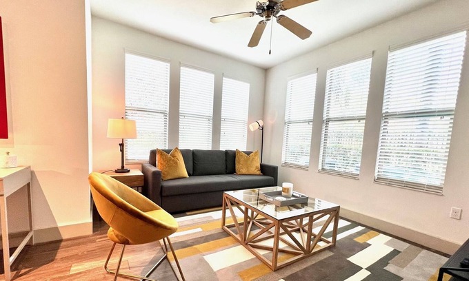 Tampa Apartment | Bright Modern 1BR/NewFurnish/ Pool/near D'twn !