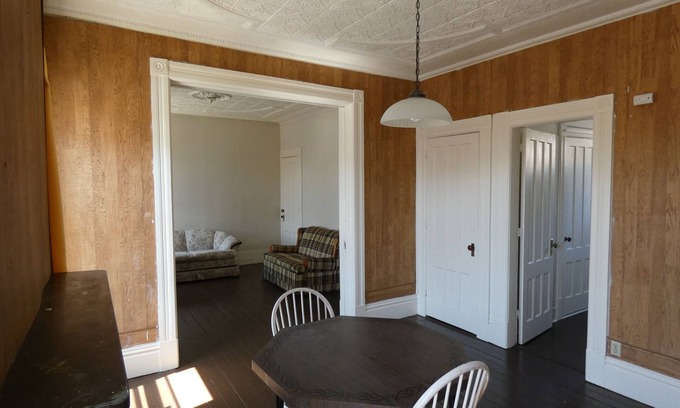Troy Apartment | Bright, Quiet, and Ideal for Budget Minded Traveling Nurses & Professionals