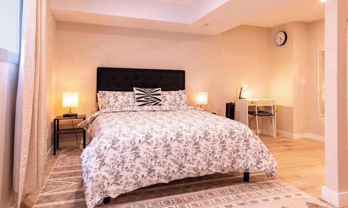 Southeast Calgary House | Bright Riverbend Getaway | Close to Nature & Downtown