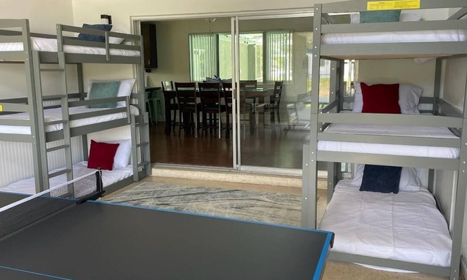 Bradenton House | Bright, spacious 4 bedroom heated pool home that comfortably sleeps 12 people!