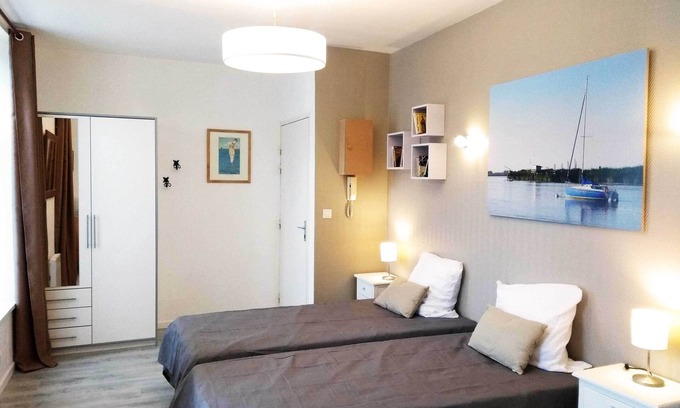 Rochefort Apartment | Bright studio 13 near the thermal baths - Classified 2*.