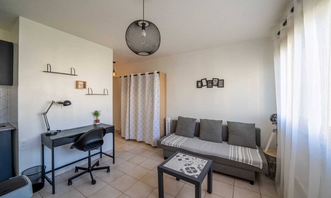 Antigone Apartment | Bright studio in the heart of Antigone