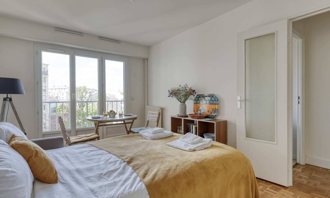 Butte-aux-Cailles Apartment | Bright Studio in the Heart of the 13th - Mid-T