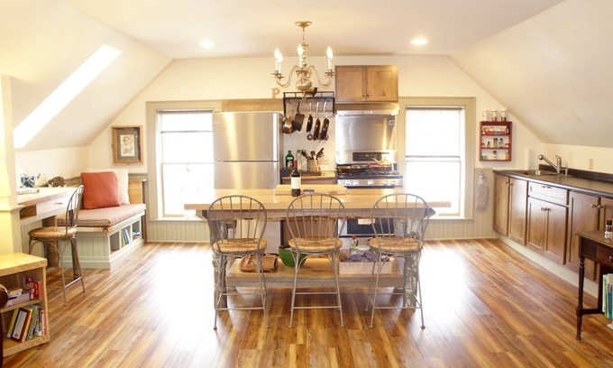 Union Apartment | Bright Village Studio apartment in Mid-Coast Maine