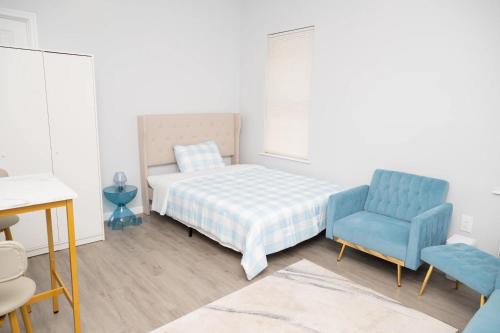 Brighton Beach House | Brighton Beach Retreat Blue30