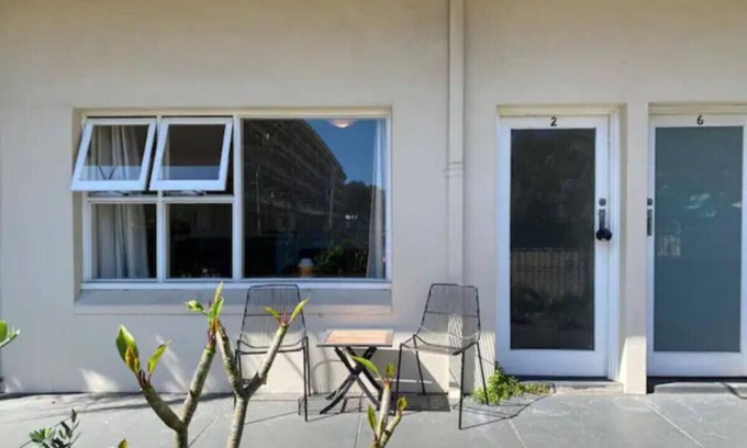 Fremantle Apartment | Brilliant Apt by Rottnest Ferry and Fremantle Oval
